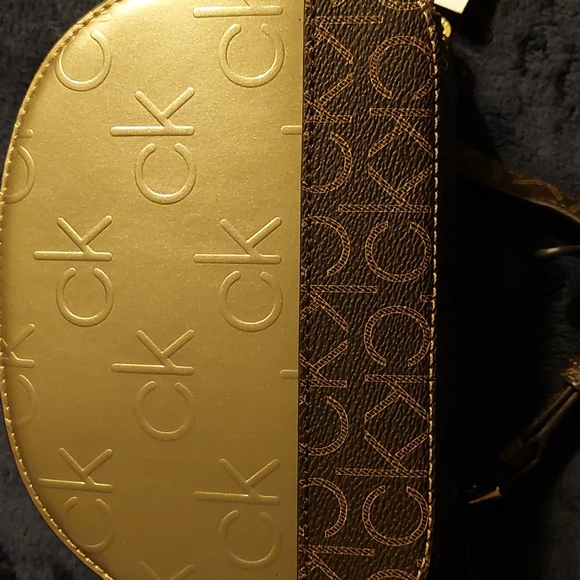 Calvin Klein Handbags - Calvin Klein Ladies Handbag